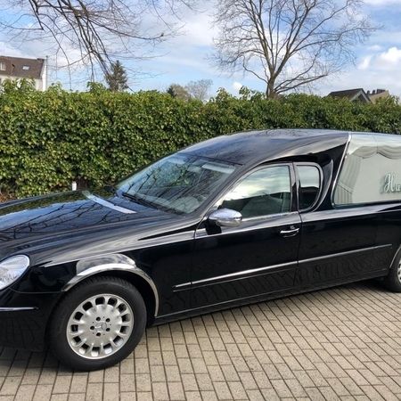 Bestattungshaus Hassel - Firmenwagen